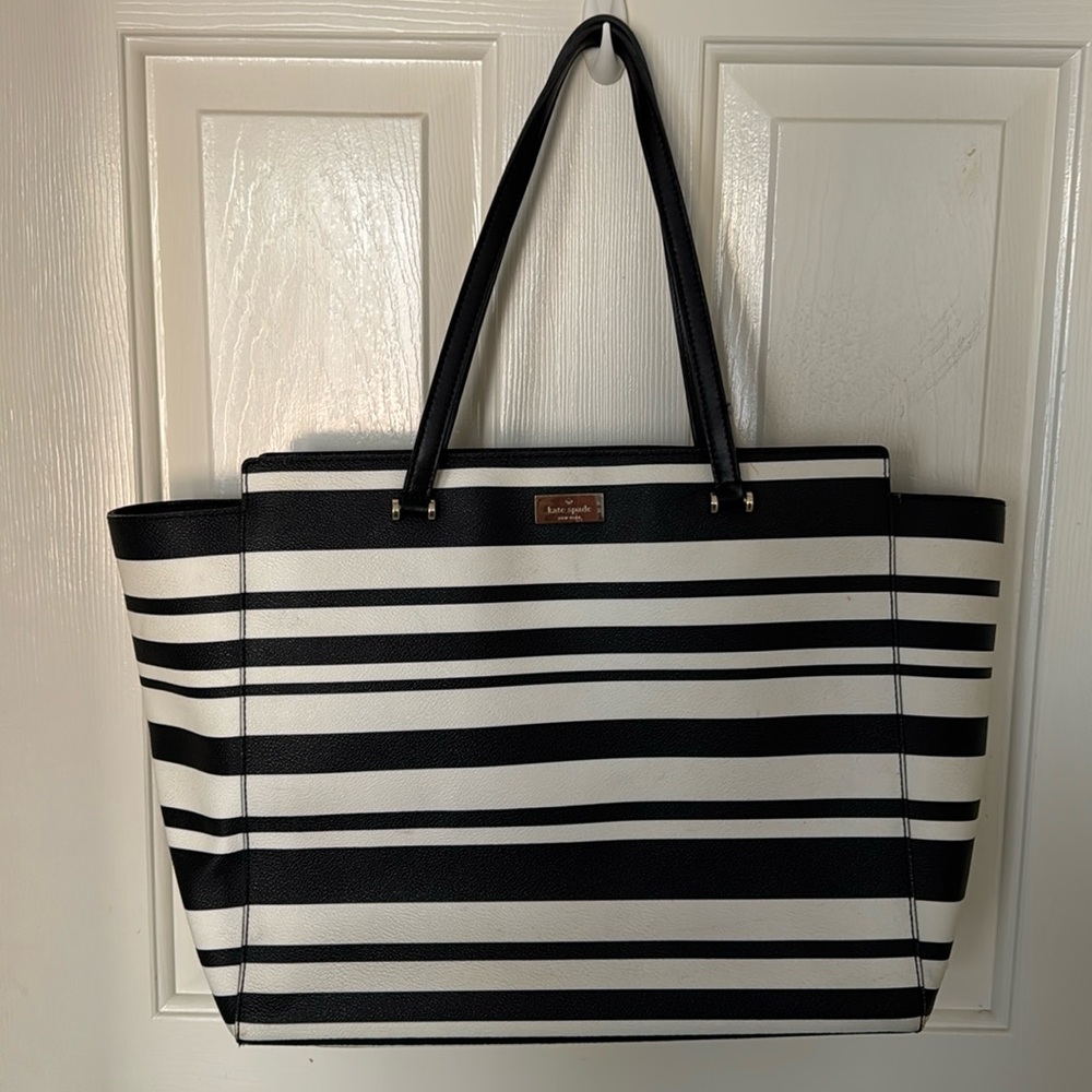 Kate Spade zippered large bag